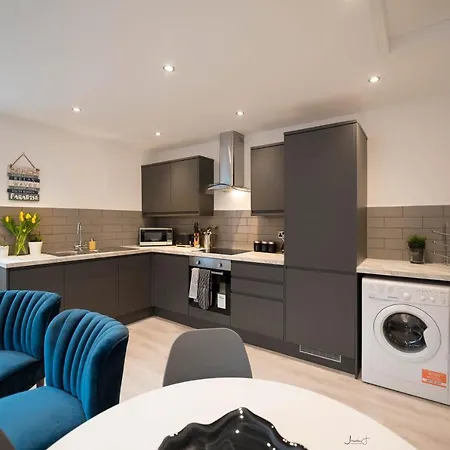 Charles Alexander Short Stay - Windmill House Apartments Lytham St Annes Exterior photo